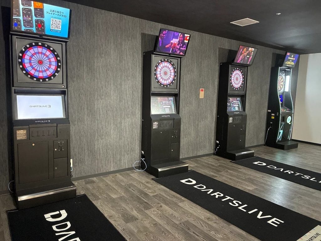 配信元が「Play Garden(PG)※イメージ」として掲載したダーツ設備写真。長野高田店の実際の台数や機種を証明する現地写真としては扱っていません。